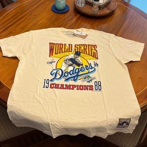 Dodgers t-shirt